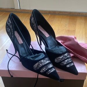 Alexandra Neel Black Lace Pointed-Toe Stiletto Pumps